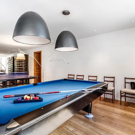 Maison Montagne Апартаменты *